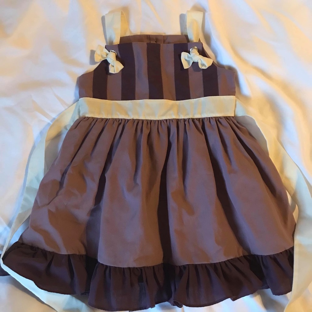 Well Dressed Wolf Grape Grommet Size 2T